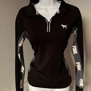 Victoria’s Secret Ultimate reflective quarter zip 🖤💙